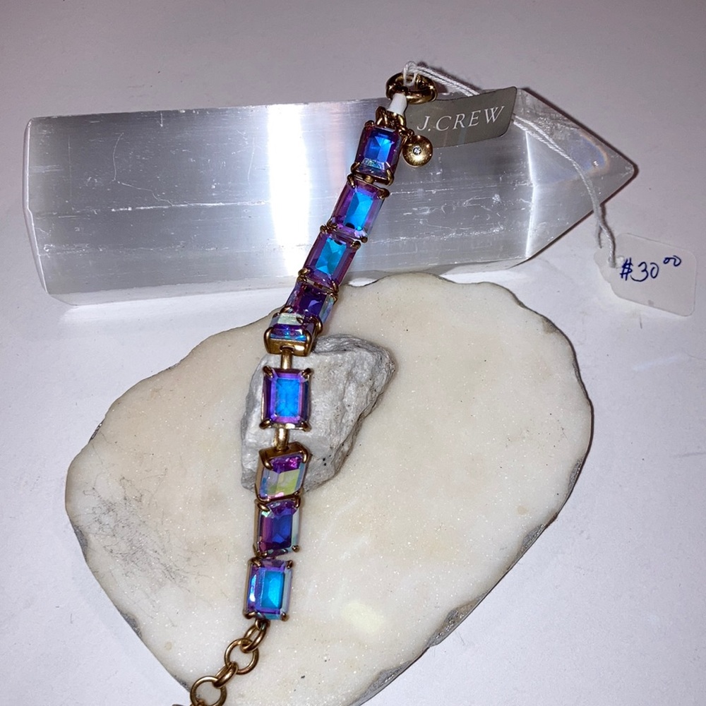 Women’s jewelry